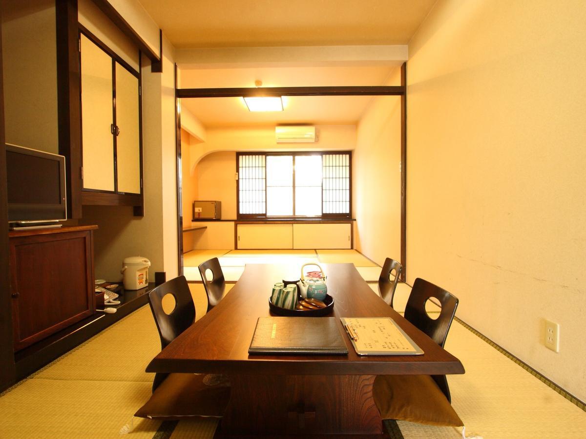 Gokuraku Onsen Takumi No Yado Takaharu Exterior foto